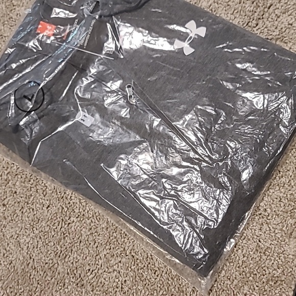 Brand New Men's Under Armour 1/2 Zip Tech Muscle Pullover - Long Sleeve Shirt - Picture 2 of 4